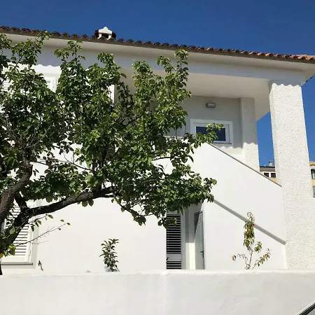 Apartment Cimabu *